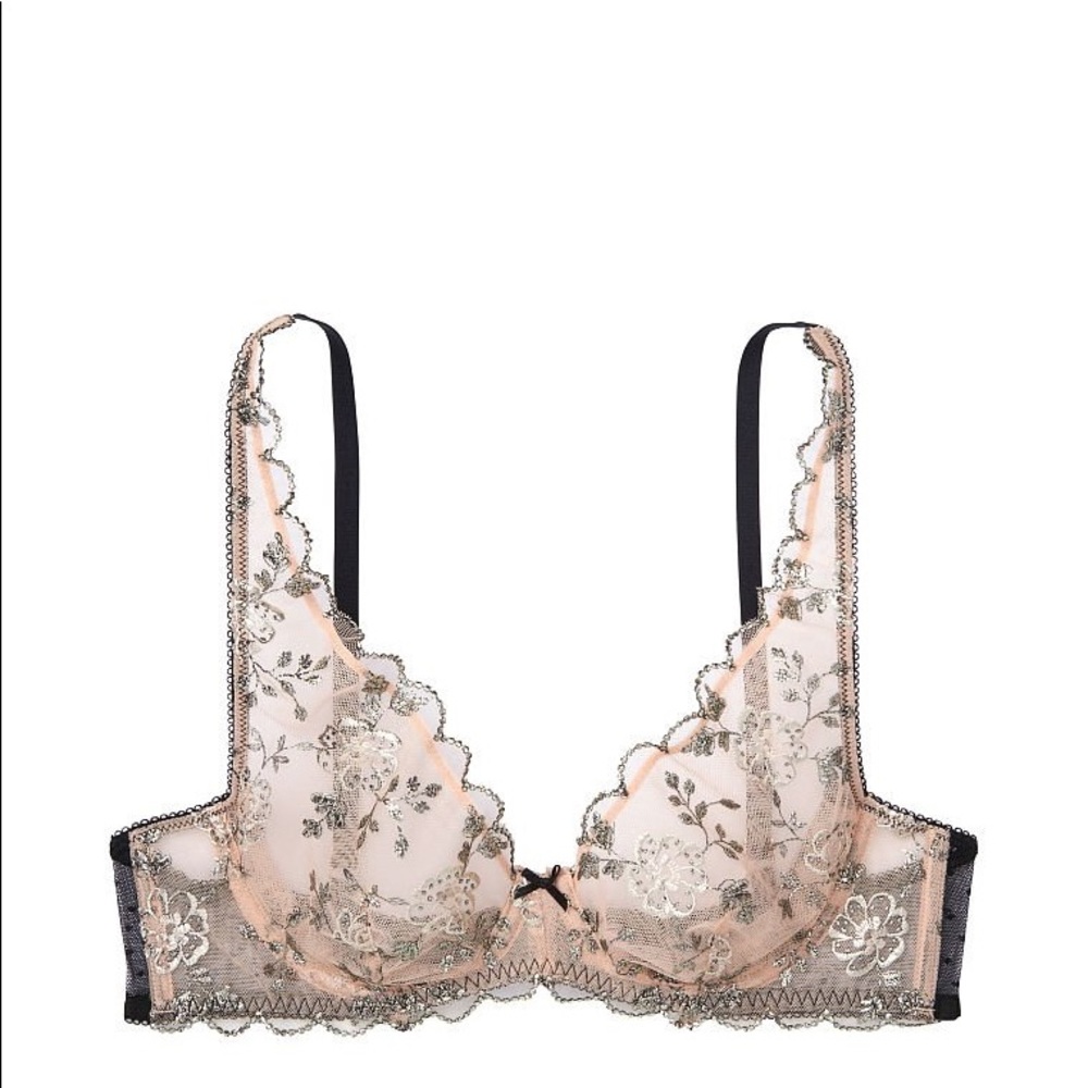 VS Embroidered Wired Bra